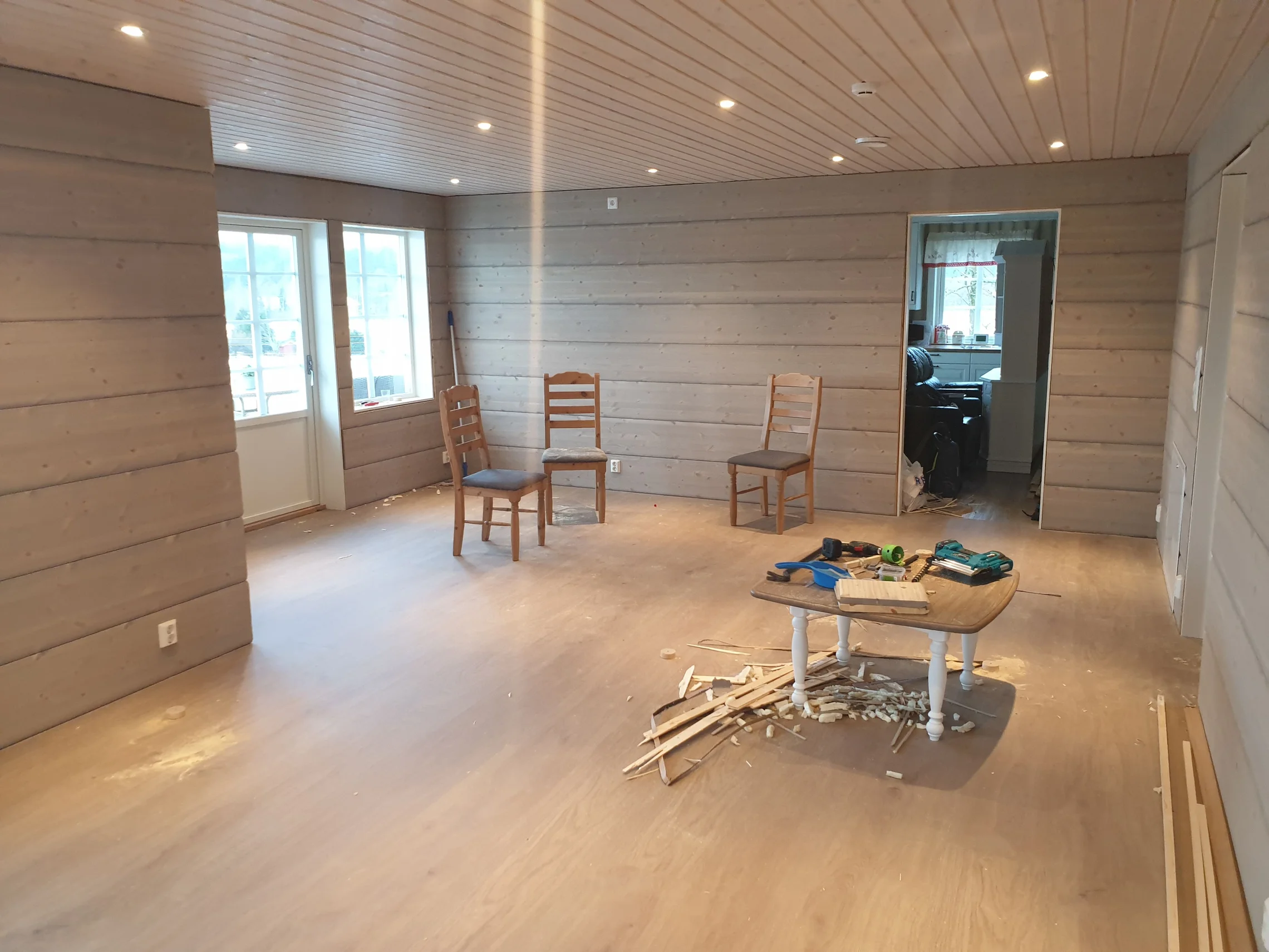 Limtrepanel fra Norsk Limtre er både fin å se på og rask å montere.